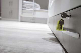 Хостелы Travel Inn Hostel Баку Спальное место на двухъярусной кровати в общем номере для мужчин и женщин-1